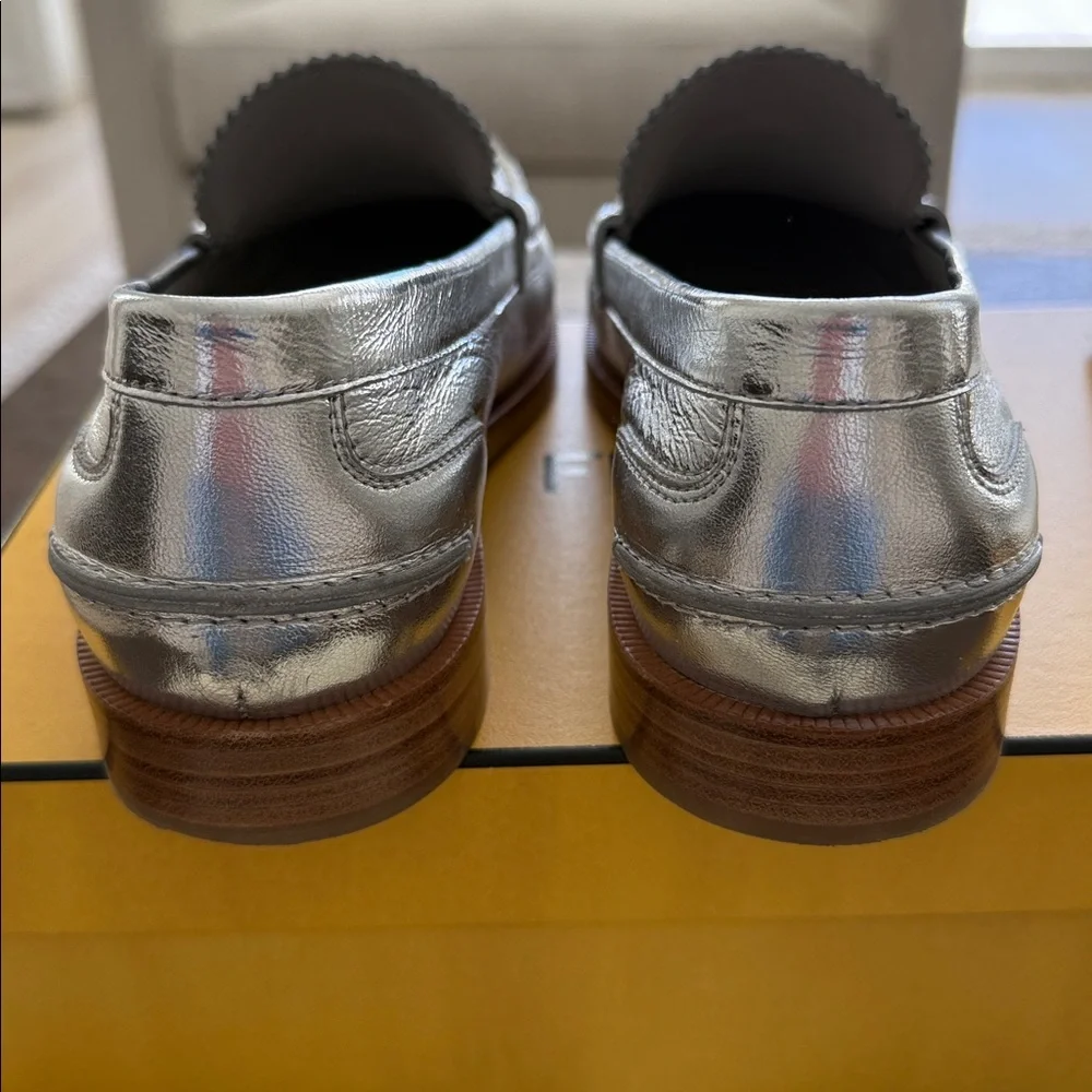 Fendi Metallic Silver Loafers with Gold Accent. Women’s size 40. - Picture 5 of 9
